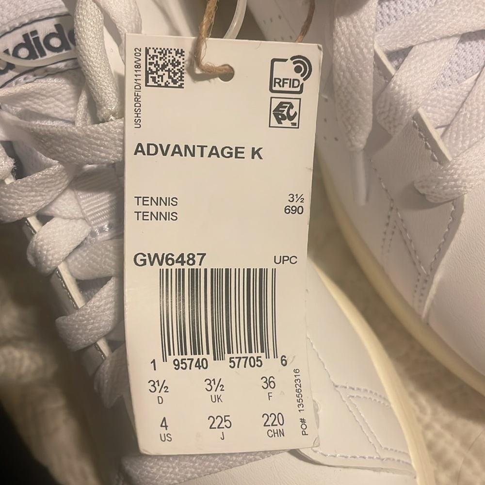 New ADIDAS ADVANTAGE WHITE / BLACK KIDS LACE SHOES SNEAKERS - Picture 2 of 15